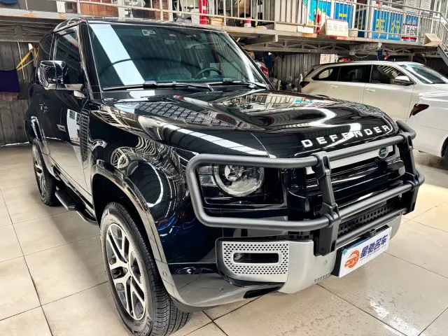 Land Rover Defender — Фото автомобиля 3