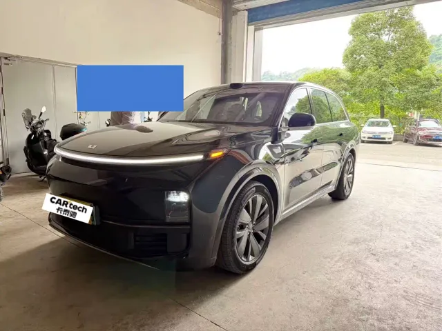 Li Auto L8 — Фото автомобиля 2
