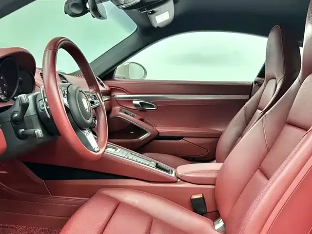 Porsche 718 — Фото автомобиля 16
