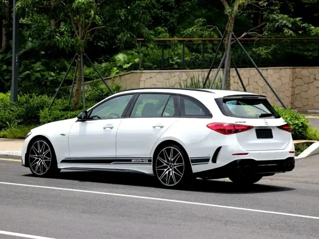 Mercedes-Benz C-Class AMG — Фото автомобиля 7