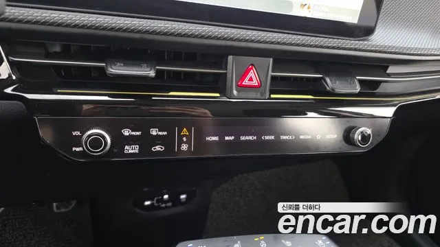 Kia EV6 — Фото автомобиля 28