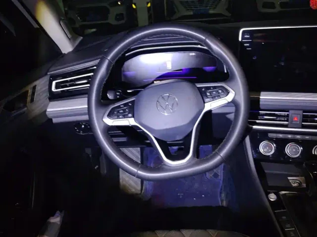 Volkswagen Sagitar — Фото автомобиля 15