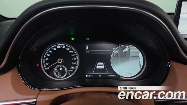 Genesis GV70 — Фото автомобиля 8