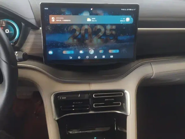 BYD Song PLUS — Фото автомобиля 13