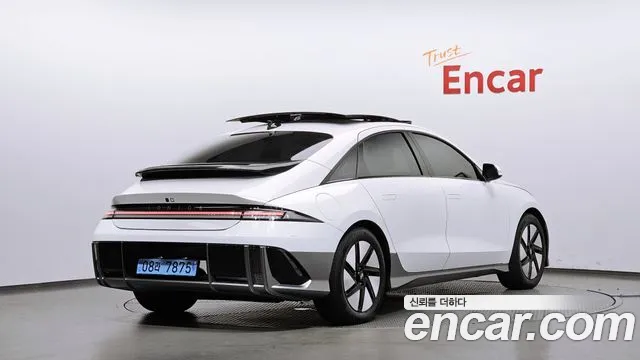 Hyundai Ioniq 6 — Фото автомобиля 2