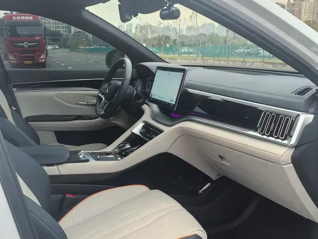 BYD Song PLUS — Фото автомобиля 18