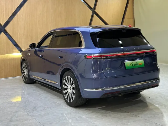 Aito M7 — Фото автомобиля 29