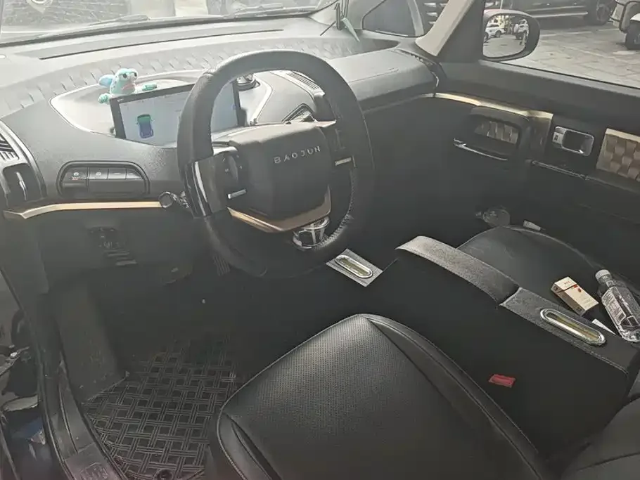 Baojun Baojun KiWi EV 2022 Artist Lite Edition LFP — Фото автомобиля 12