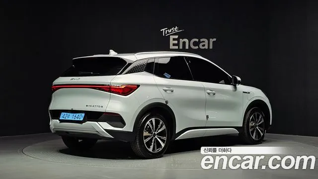 BYD Atto 3 — Фото автомобиля 2