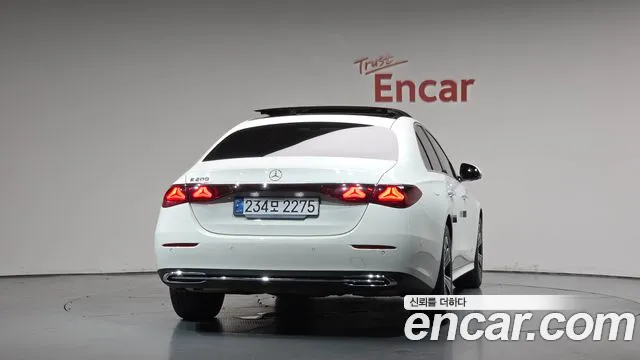 Mercedes-Benz E-Class W214 — Фото автомобиля 3