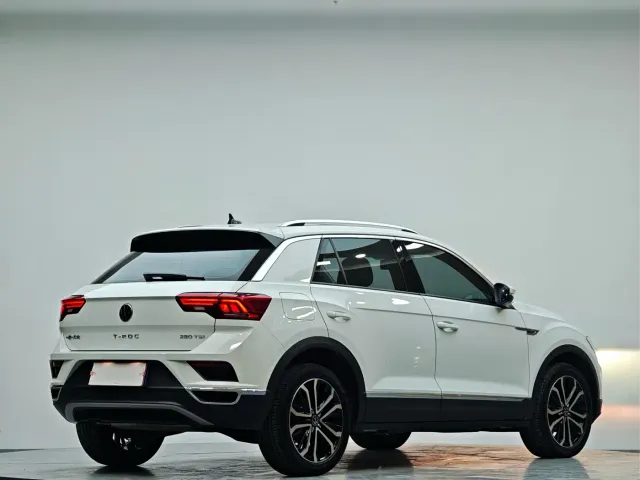 Volkswagen T-Roc — Фото автомобиля 19