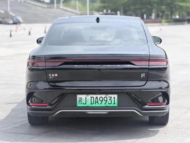 BYD Han — Фото автомобиля 5
