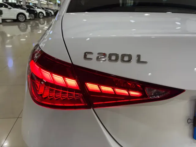 Mercedes-Benz C-Class — Фото автомобиля 10