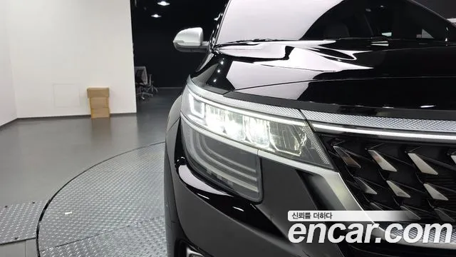 Kia Seltos Seltos Бензин 1.6 турбо 2WD — Фото автомобиля 5