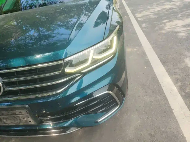 Volkswagen Tiguan L — Фото автомобиля 23