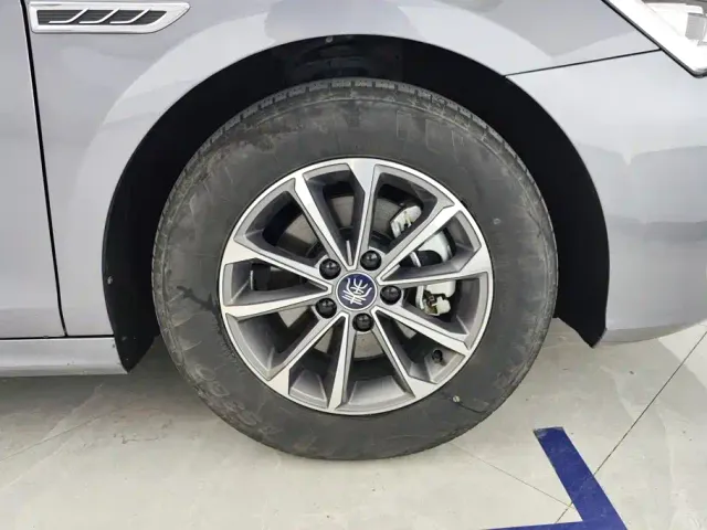 BYD Qin PLUS — Фото автомобиля 6