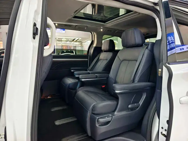 GAC Trumpchi M8 — Фото автомобиля 8