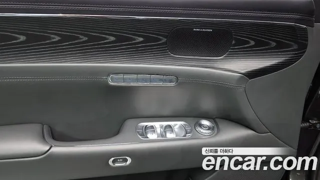 Genesis G90 — Фото автомобиля 23