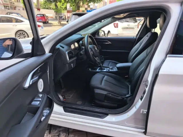 BMW 1 Series — Фото автомобиля 15