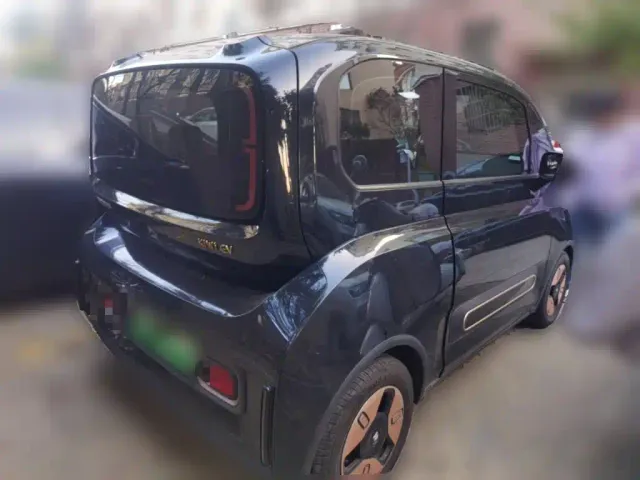 Baojun KiWi EV — Фото автомобиля 4