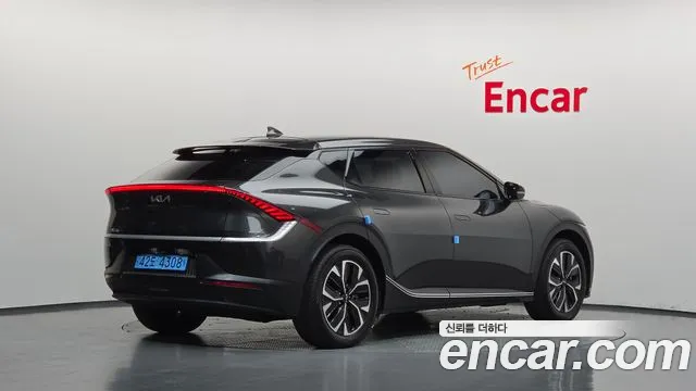 Kia EV6 — Фото автомобиля 2