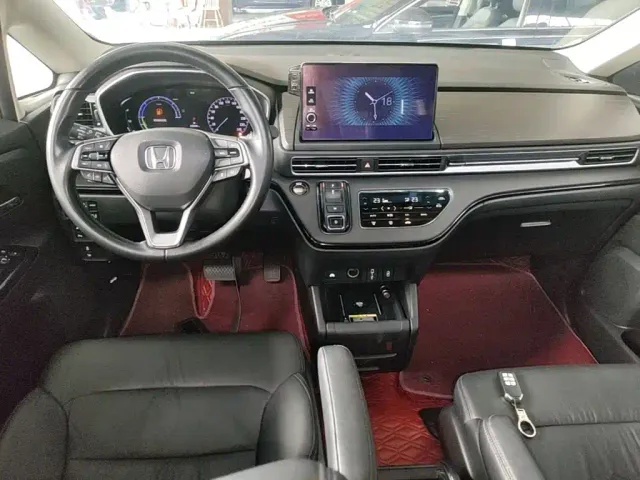 Honda Elysion — Фото автомобиля 9