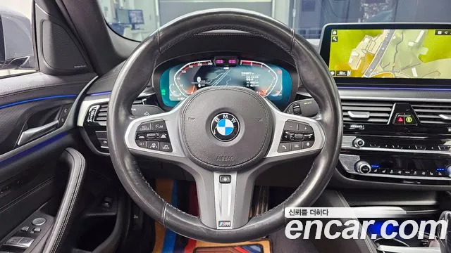 BMW 5-Series — Фото автомобиля 14