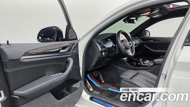 BMW X4 xDrive 20d M Sport Pro — Фото автомобиля 9
