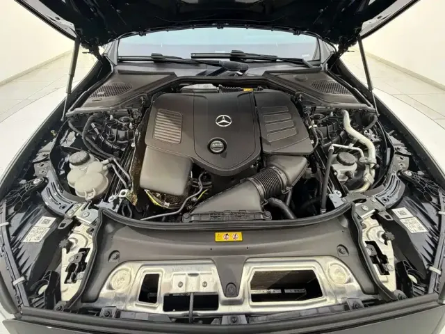 Mercedes-Benz E-Class — Фото автомобиля 12