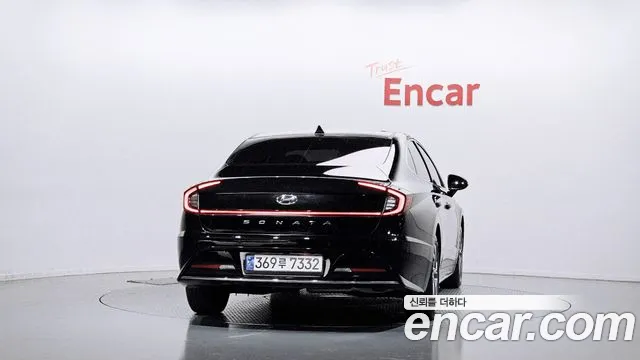 Hyundai Sonata — Фото автомобиля 4