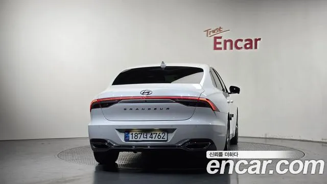 Hyundai Grandeur Grandeur (New) — Фото автомобиля 4