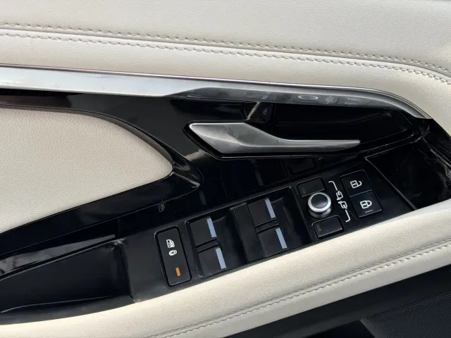 Land Rover Range Rover Evoque — Фото автомобиля 13