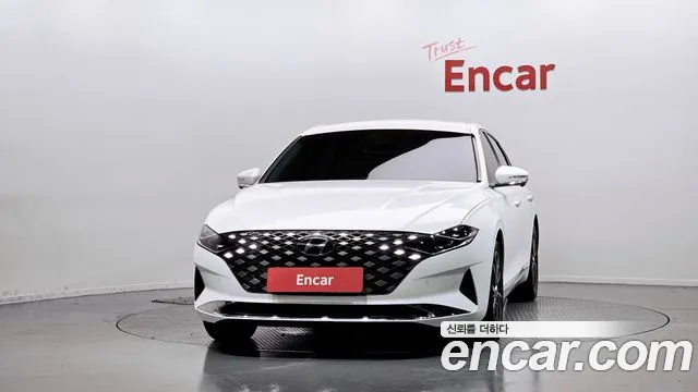 Hyundai Grandeur Новый Grandeur IG — Фото автомобиля 3