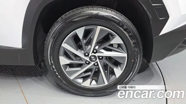 Hyundai Tucson Tucson (NX4) Дизель 2.0 4WD — Фото автомобиля 5