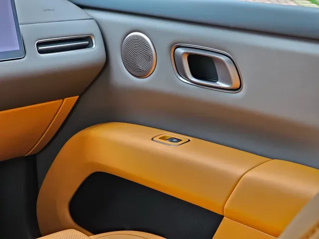 Li Auto i6 — Фото автомобиля 13