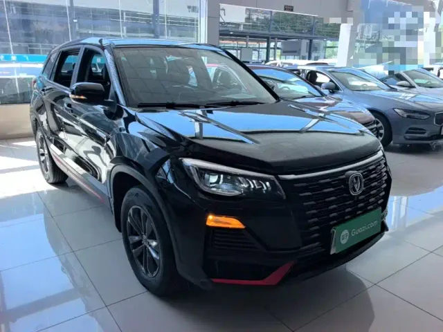 Changan CS75 — Фото автомобиля 3