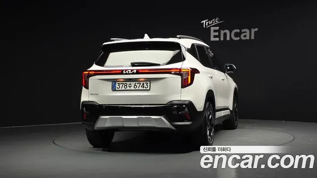 Kia Seltos Бензин 1.6 турбо 2WD — Фото автомобиля 3