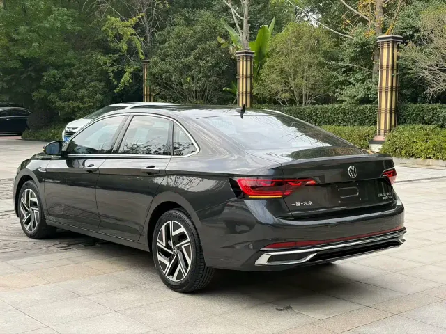Volkswagen Sagitar — Фото автомобиля 9