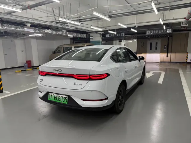 BYD Qin PLUS — Фото автомобиля 5