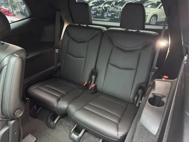 Cadillac XT6 — Фото автомобиля 7