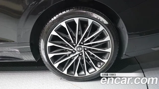 Hyundai Grandeur GN7 — Фото автомобиля 5