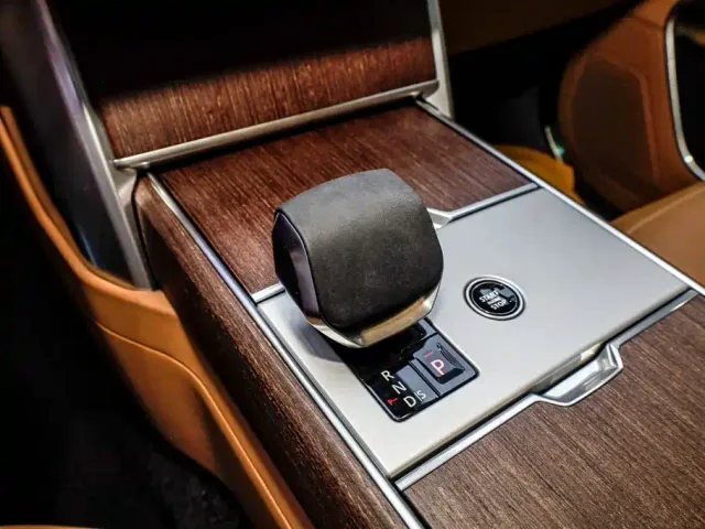 Land Rover Range Rover — Фото автомобиля 16