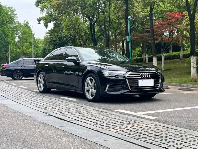Audi Audi A6L 2022 55 TFSI quattro Premium Elegance — Фото автомобиля 3