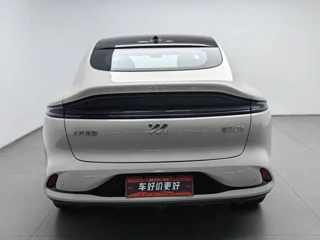 IM Motors LS6 — Фото автомобиля 4