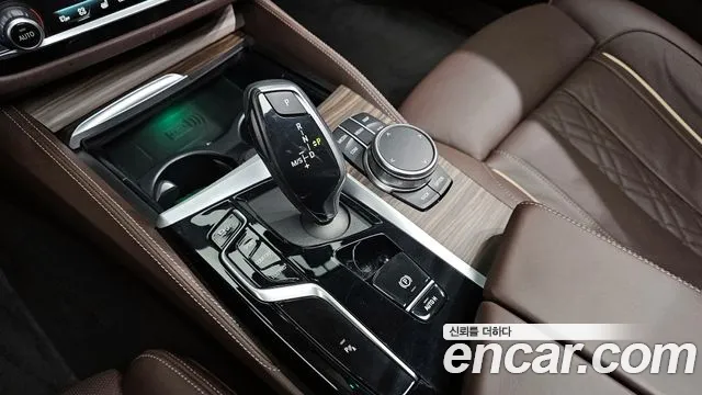 BMW 5-Series 5 серия (G30) 530i xDrive Luxury — Фото автомобиля 9