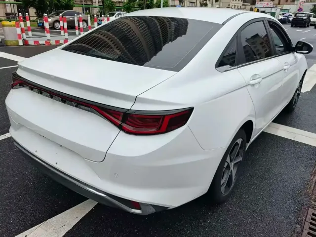 Geely Emgrand L 2022 1.4T CVT Flagship — Фото автомобиля 9