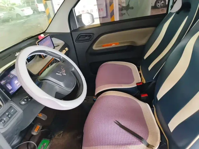 Wuling Hongguang Mini EV — Фото автомобиля 14