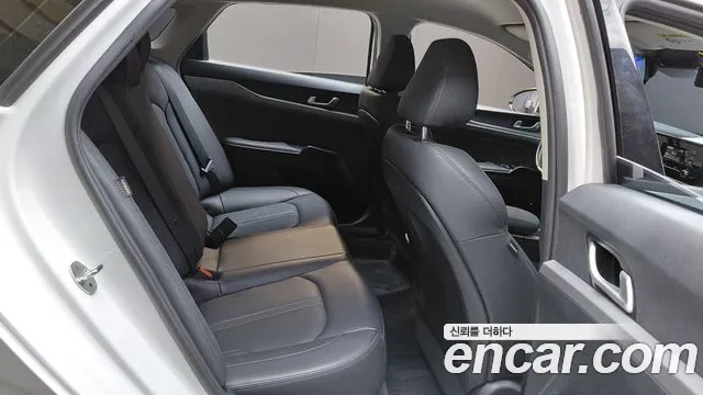 Kia K5 Generation 3 — Фото автомобиля 18