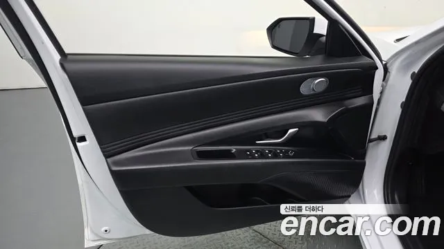 Hyundai AVANTE Avante (CN7) — Фото автомобиля 23