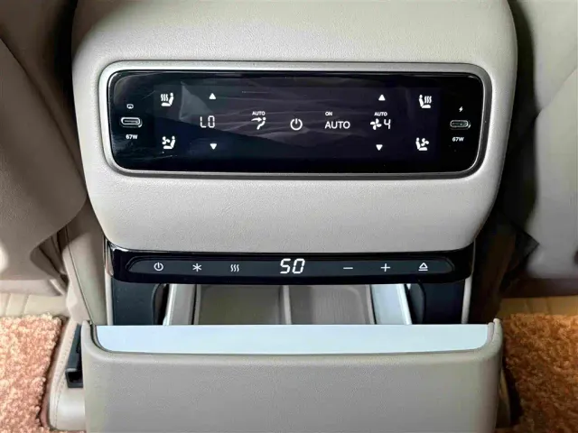 Li Auto i8 — Фото автомобиля 27